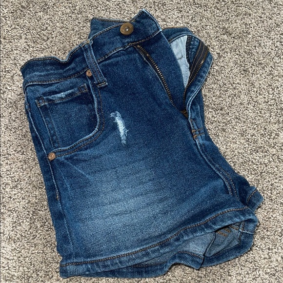 Kendall & Kylie Blue Jean Shorts with High Waist and Distressing - Picture 7 of 7